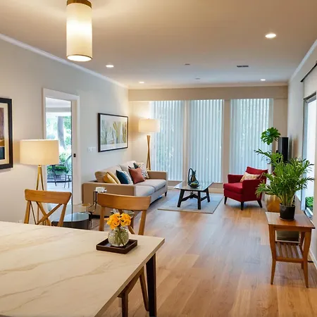 Modern Venice Beach Stay Entire Homes- Walk To Marina & Boardwalk-3